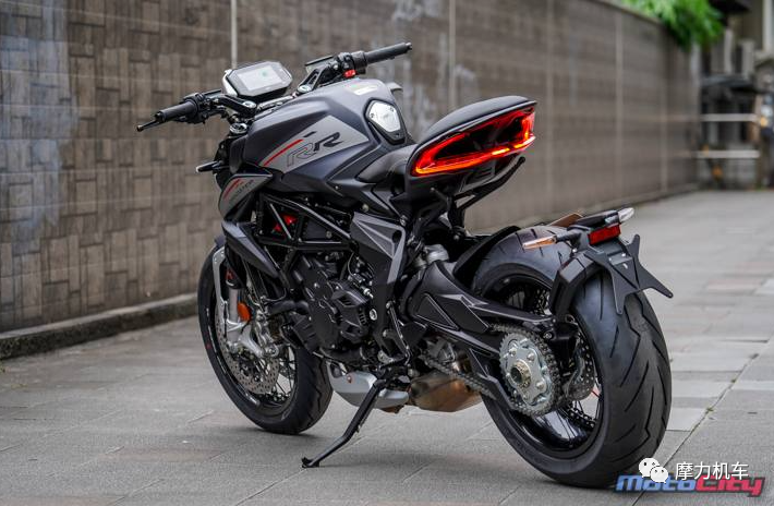 实车鉴赏 2021 mv奥古斯塔 全新dragster 800 rr