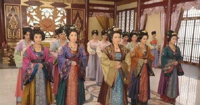 明朝女官——虽有了官职,但依旧改变不了