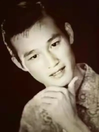 传奇大佬陈惠敏与李小龙齐名称霸尖沙咀凭义气和拳脚闯江湖