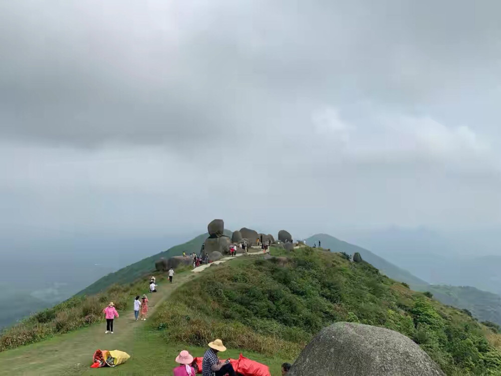 五一出游广西钦州五皇山小憩