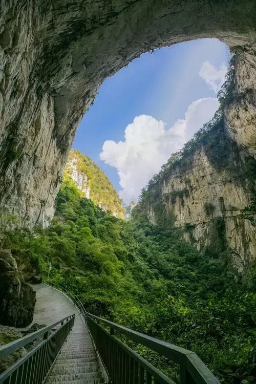 柳蒙摄 紫云格凸河穿洞 风景名胜区 邀你看天下奇观 见证贵州山中奇迹