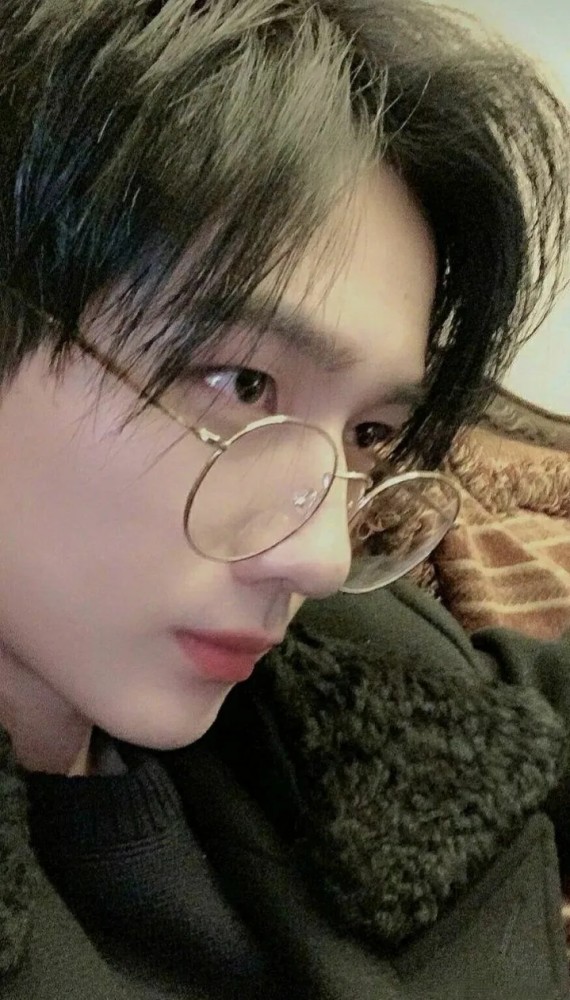 精选壁纸分享‖李宏毅,神仙小哥哥