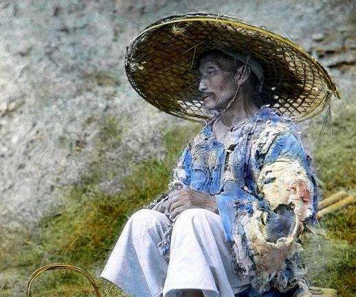 晚清上色老照片:豪门小公子,穷苦老太太,犯罪小男孩