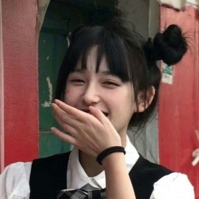 表面笑内心哭的看开文案