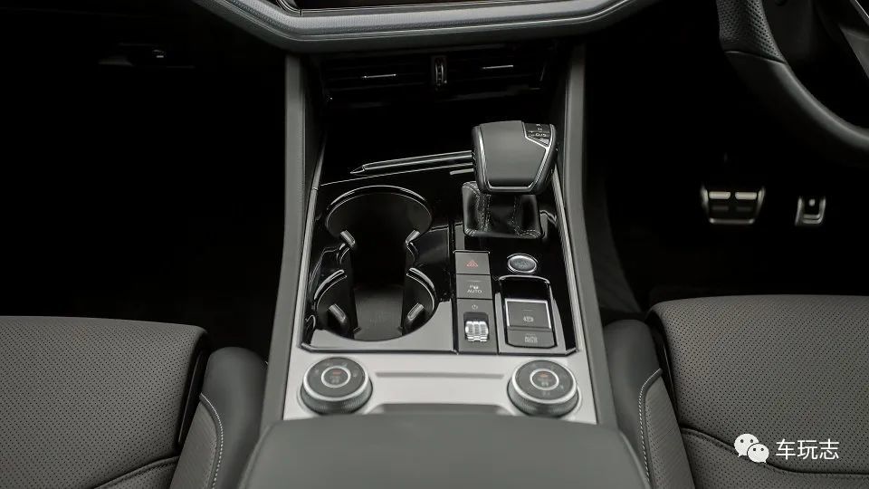 大众途锐2021款内饰,2021款大众途锐内饰 2021款大众途锐210tdi r-line:3.0t柴油版