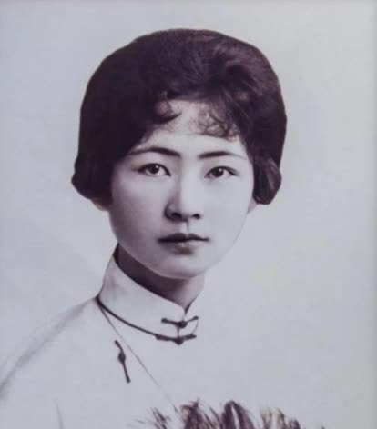 林徽因年轻时有多美?ai修复图是ps过的,但当年的旧照片不会说谎