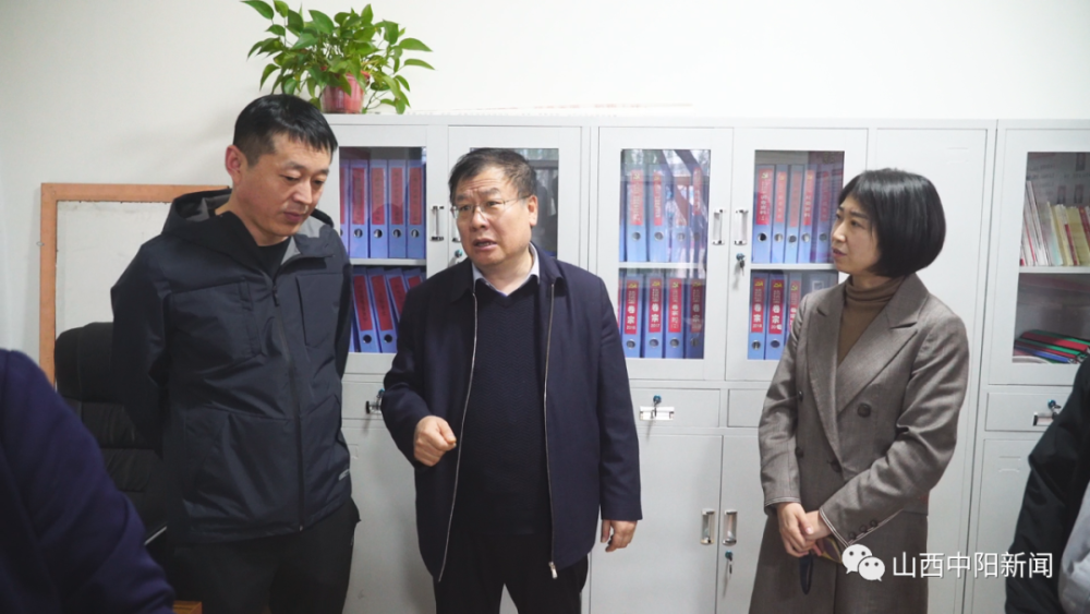 中阳:高青山深入各乡镇检查森林防火工作