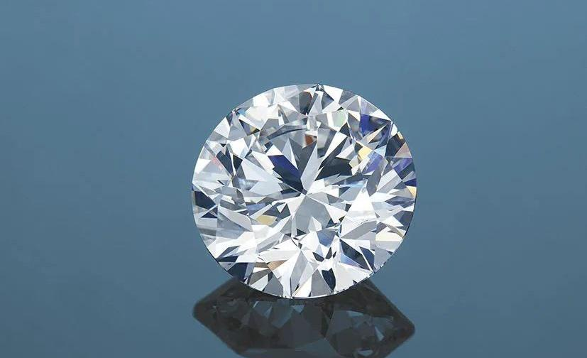 佳士得香港珠宝拍卖预览:大颗粒彩钻,无色钻石