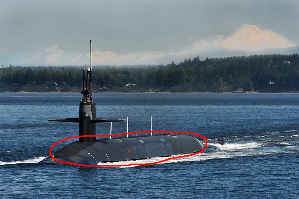 世界最大龟背!俄一艘主力核潜艇将退役,驮着4米龟背仍战力强悍