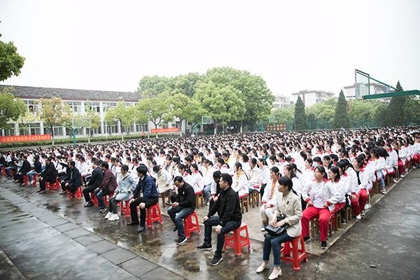 庐江二中:挑战极限,为梦而战