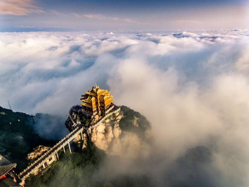 美丽大河南洛阳老君山风景区