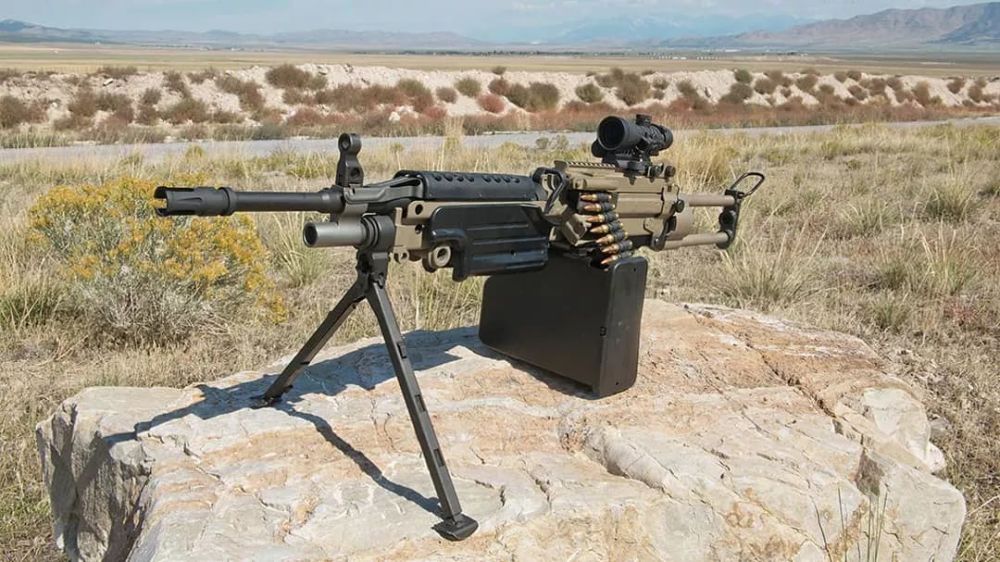 美军制式通用机枪:m249班用机枪