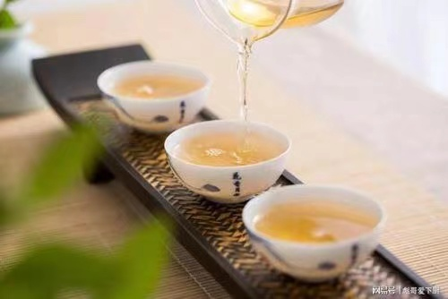 能在繁忙中,邀上好友,一起喝杯茶,享时光的唯美.