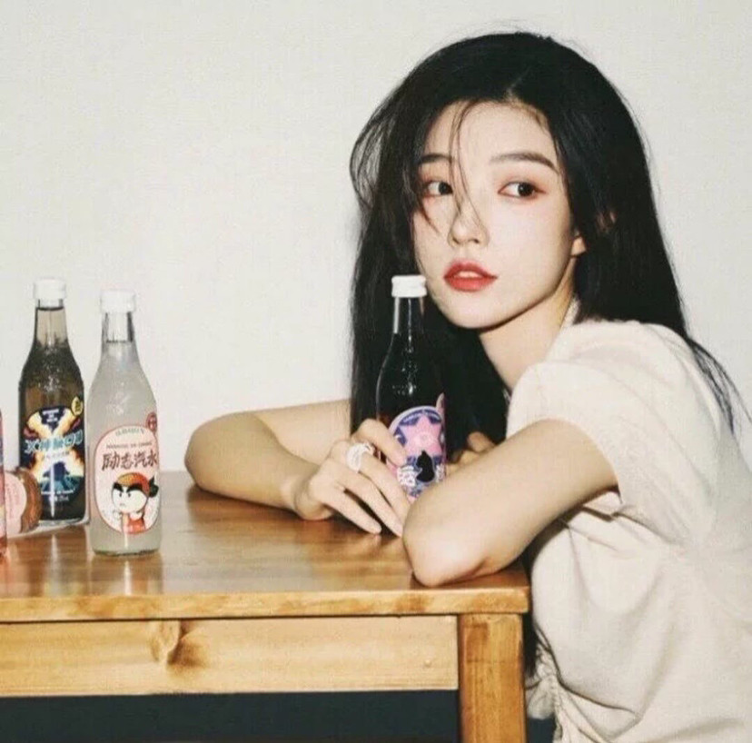 超级无敌巨巨巨招桃花的女生头像