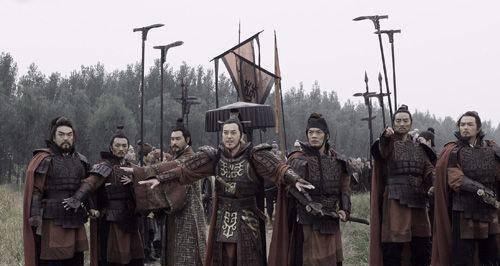 项羽大封天下十八路诸侯为何楚汉争霸时却无一人帮助项羽