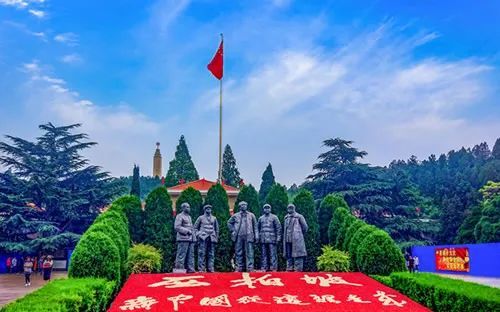 秋季建议游玩时间:2~3小时旅游景区级别:5a基本介绍西柏坡,距石家庄市