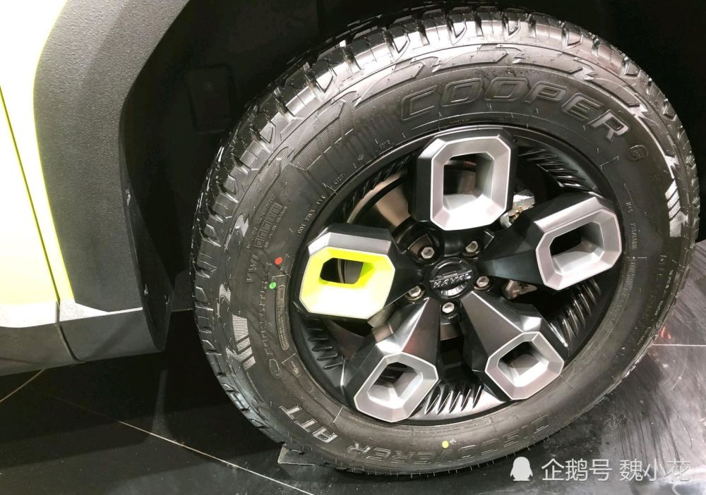 哈弗大狗x赏析方向盘带屏幕出厂配越野级轮胎明年量产