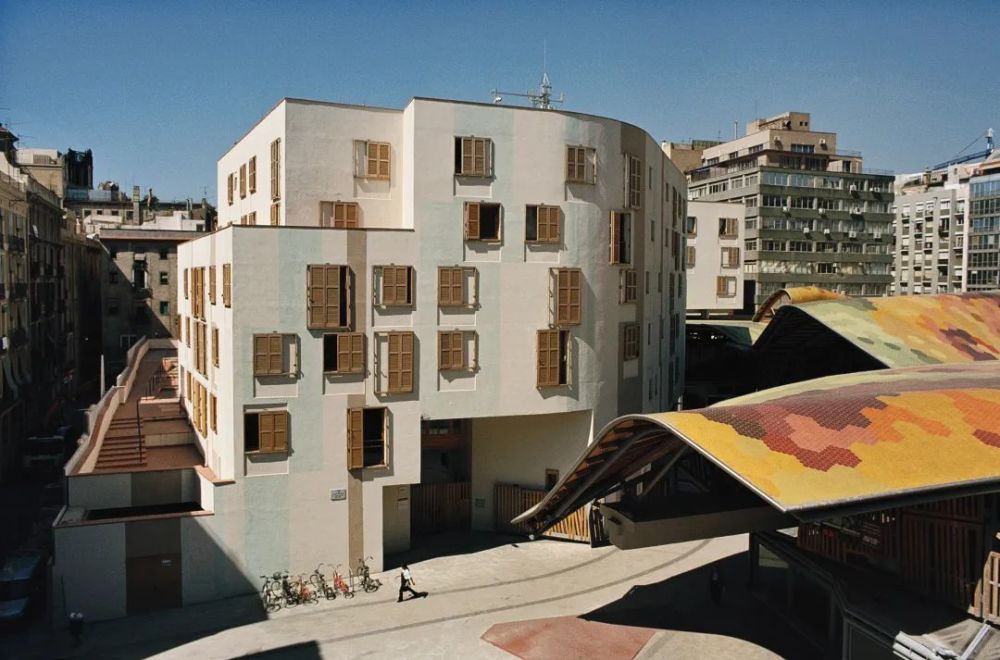 西班牙"顽童"建筑师enric miralles丨追寻比寻获更重要