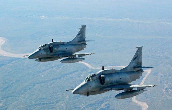 阿根廷空军为何重新选择枭龙战斗机 购买西方战斗机