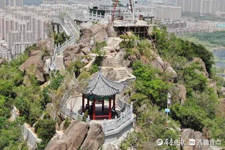 登高远眺又添新景!济南华山山顶新建观景平台基本完工