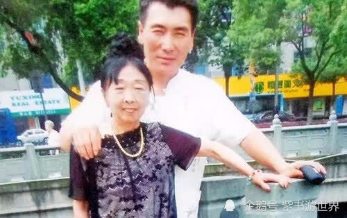 当年坚持娶60岁阿姨,气死母亲的东北小伙,如今婚姻幸福美满