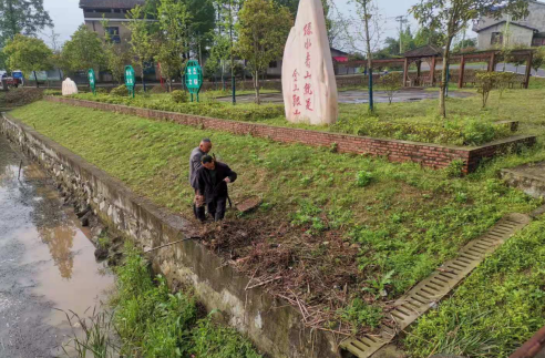 华容县治河渡镇常态化管护促河长制工作