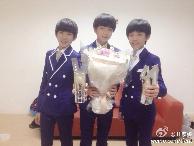 tfboys2021合照,三小只最新照片帅壁纸 tfboys|2013~2021组合合照(部分),来拼凑我们的组合记忆