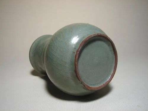 龙泉窑最为独特的品种:南宋龙泉黑胎青瓷