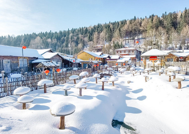 东北雪乡风景如画,浪漫的像是在童话中,为何游客人数却不多?