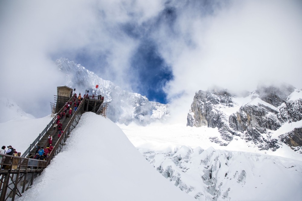 云南旅游|令人向往的玉龙雪山_腾讯新闻