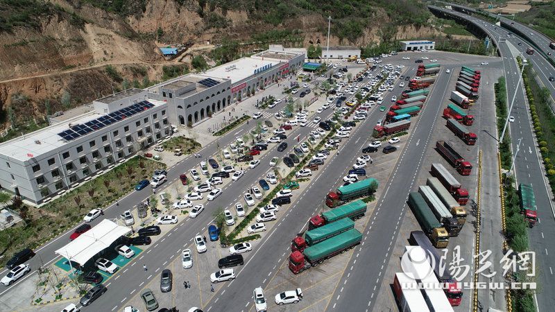 陕西高速公路各服务区圆满完成"五一"服务保畅任务_腾讯新闻