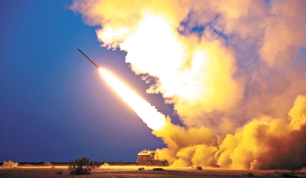 中国火箭炮威力如何?480公里远程堪比导弹,力压美俄火箭炮!