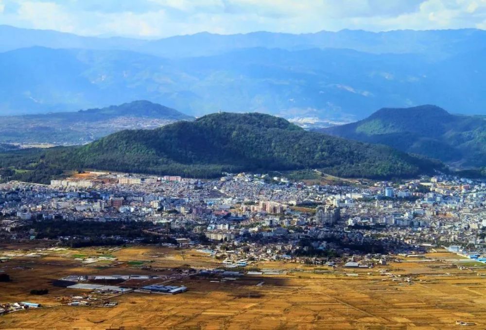 徐霞客从永昌府(今保山市)西行,翻越高黎贡山,抵达腾越州(今腾冲),并