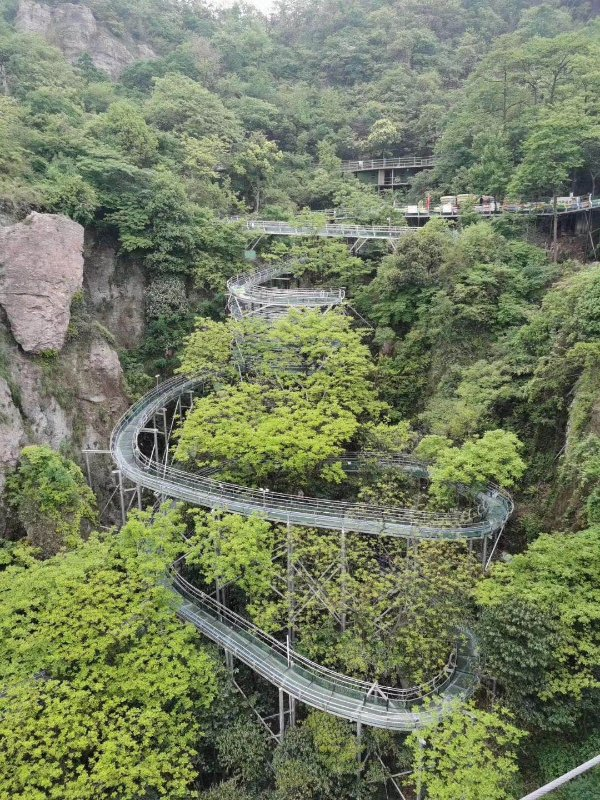 亳州出发▏母亲节特惠两日游,马仁奇峰玻璃桥,大浦欢乐世界,芜湖古镇