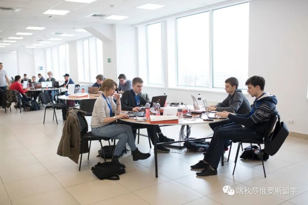 今年外国学生对俄远东联邦大学的兴趣有所增加 申请数量是去年的两倍