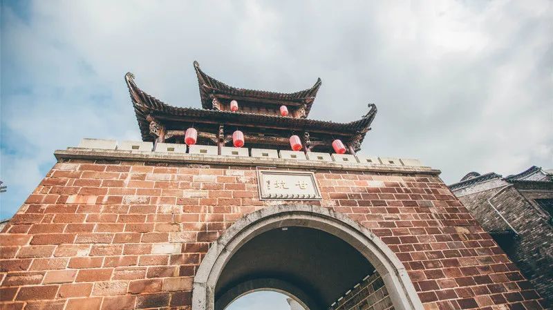 隐藏在闹市中的客家小镇,你去过吗?
