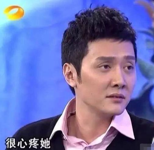 冯绍峰离婚2周被父母逼相亲不让找圈里人曾有8段猎艳往事的他是妈宝男