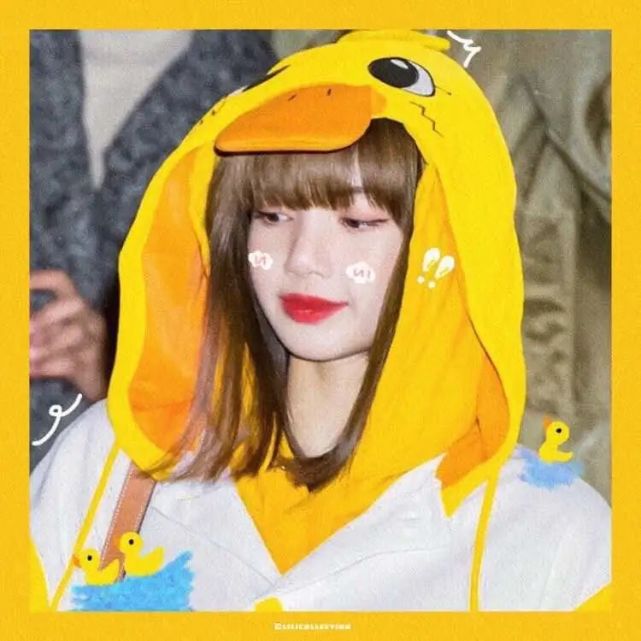 lisa|哇塞 这么可爱的小黄鸭谁不想带回家|lisa|blackpink|雪碧