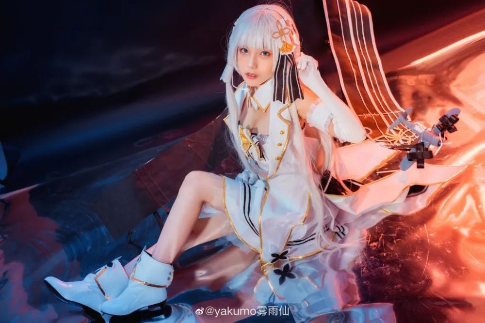 《碧蓝航线》光辉(μ兵装)cosplay作品欣赏