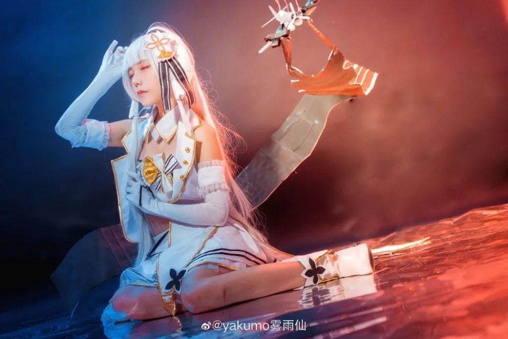 《碧蓝航线》光辉(μ兵装)cosplay作品欣赏