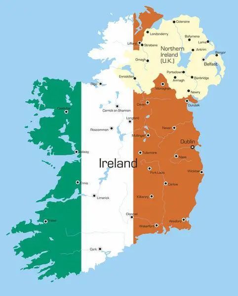 独立建国,成为爱尔兰共和国,但是北部6郡中的新教徒选择继续留在英国