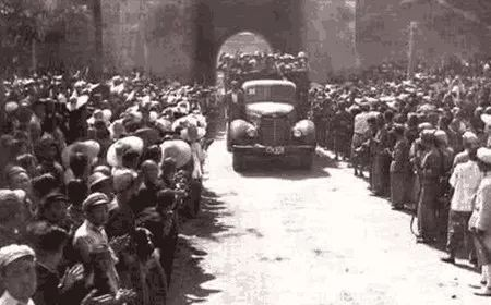 百年瞬间|人民解放军解放大西北