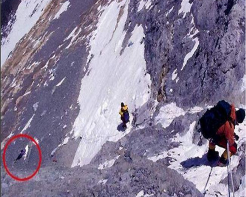 珠峰最著名的3具尸体:绿靴子,睡美人,休息者,为何没人