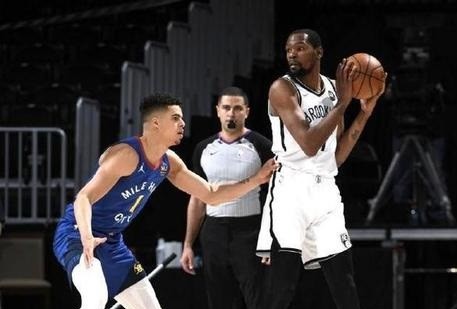 篮网逆转掘金赛后 命中率创新高,格里芬力挺约基奇,阿杜谈波特