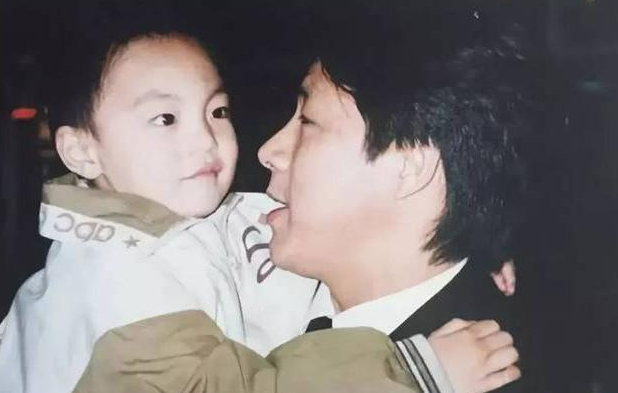 富二代 星二代!胡明轩两者兼备,胡妈妈要进娱乐圈为儿子正名