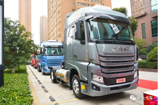 江淮格尔发k7 4×2 lng牵引车