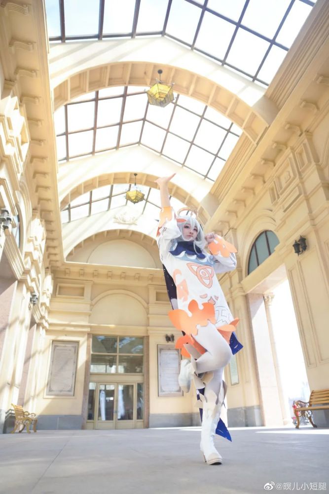 《原神》派蒙cosplay作品欣赏