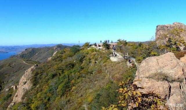 鸡西鸡冠山是"鸡西四大名山"之一.