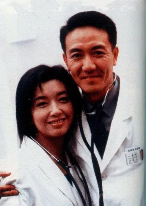 陪李幼斌20多年换来离婚:张瑞琪未说他一句坏话,多次