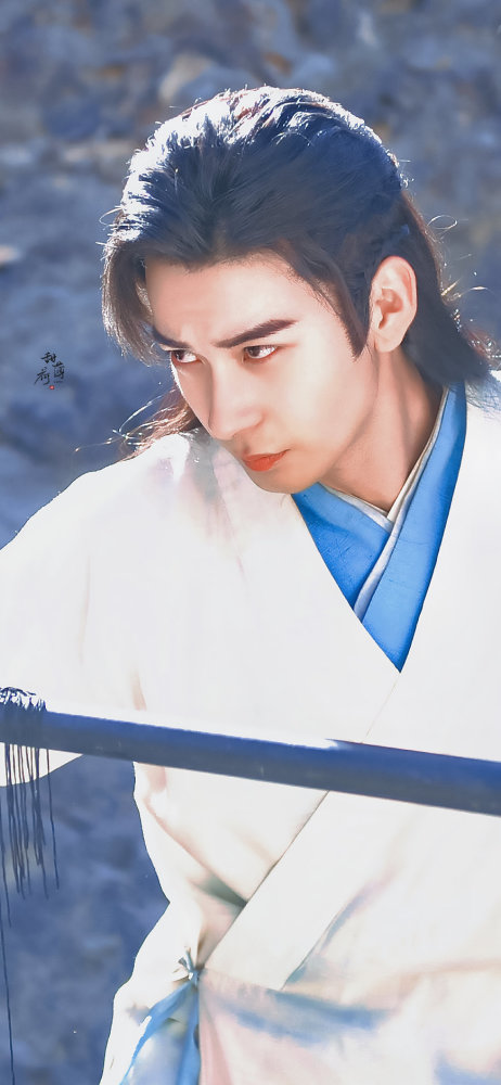 李承鄞壁纸|现在很少有演员能够同时把少年意气和帝王